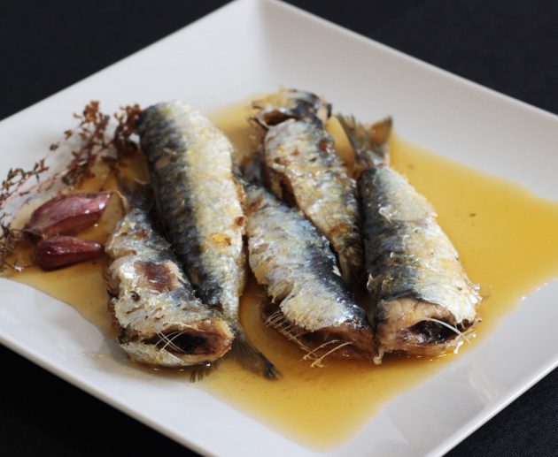 SARDINAS FRITAS EN ESCABECHE