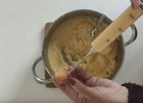 BUÑUELOS DE VIENTO RELLENOS DE CREMA SIN GLUTEN