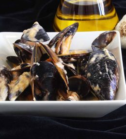 MEJILLONES CON ALIOLI