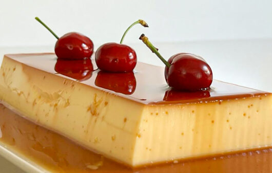 flan de leche condensada y huevo al baño maría