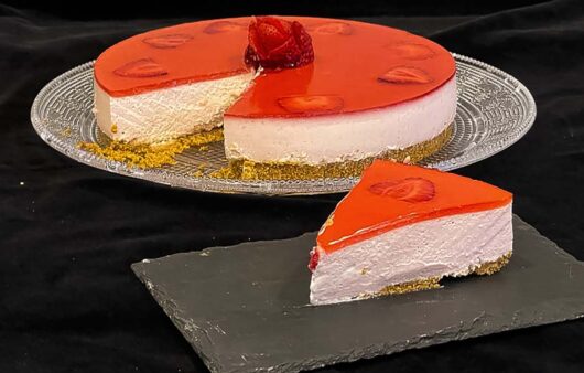 tarta mousse de fresas sin huevo y sin gluten