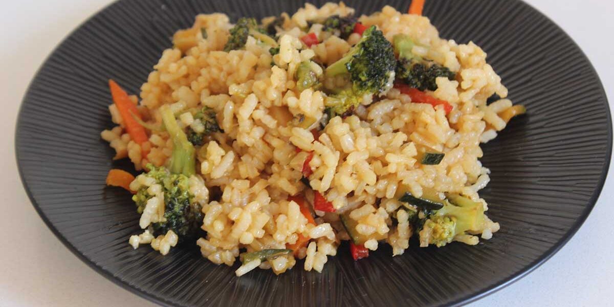 arroz con verduras saludable